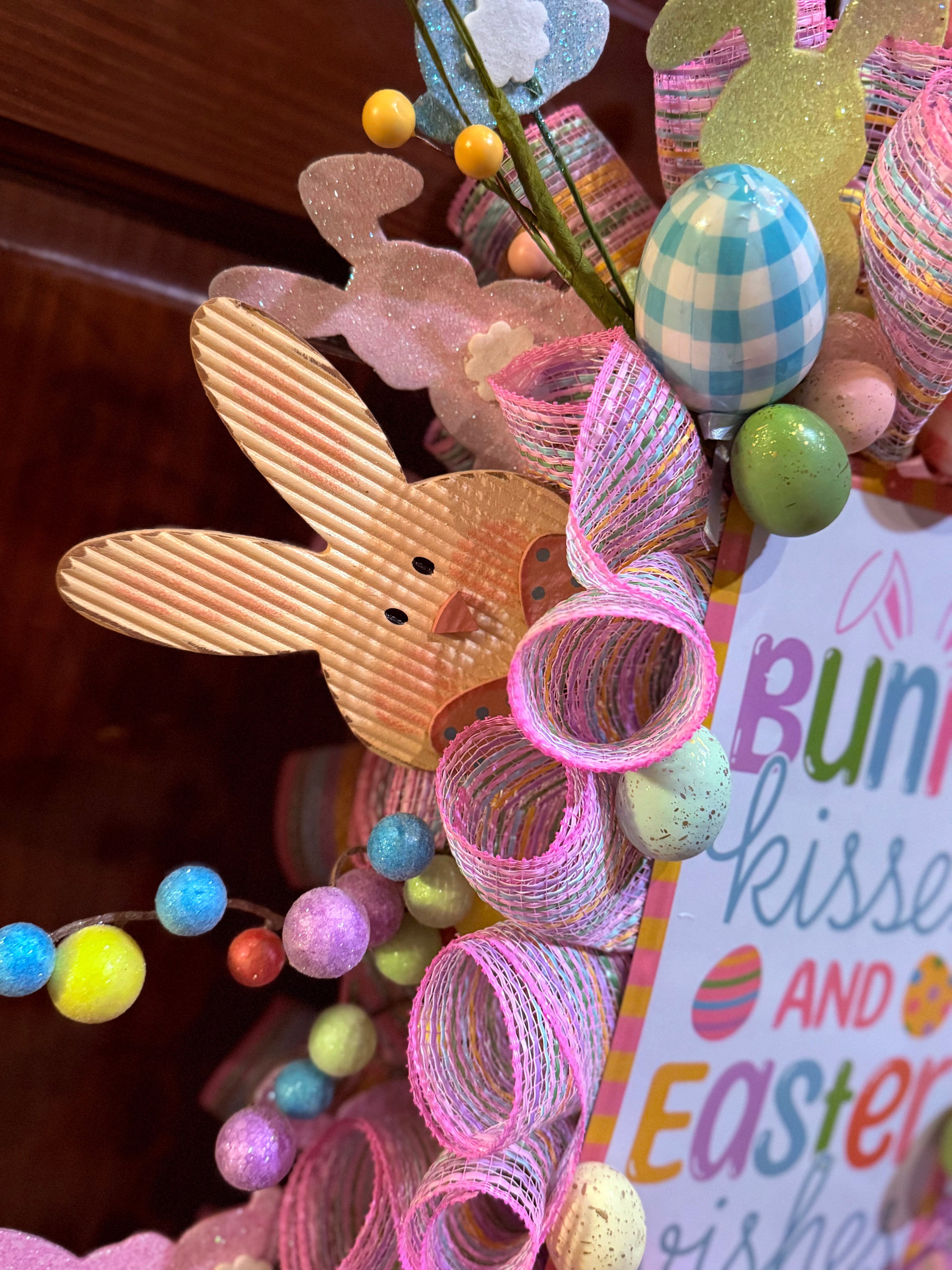 Luxury Easter Bunny Wreath – Pastel Spring Door Decor with Bunny Kisses Sign