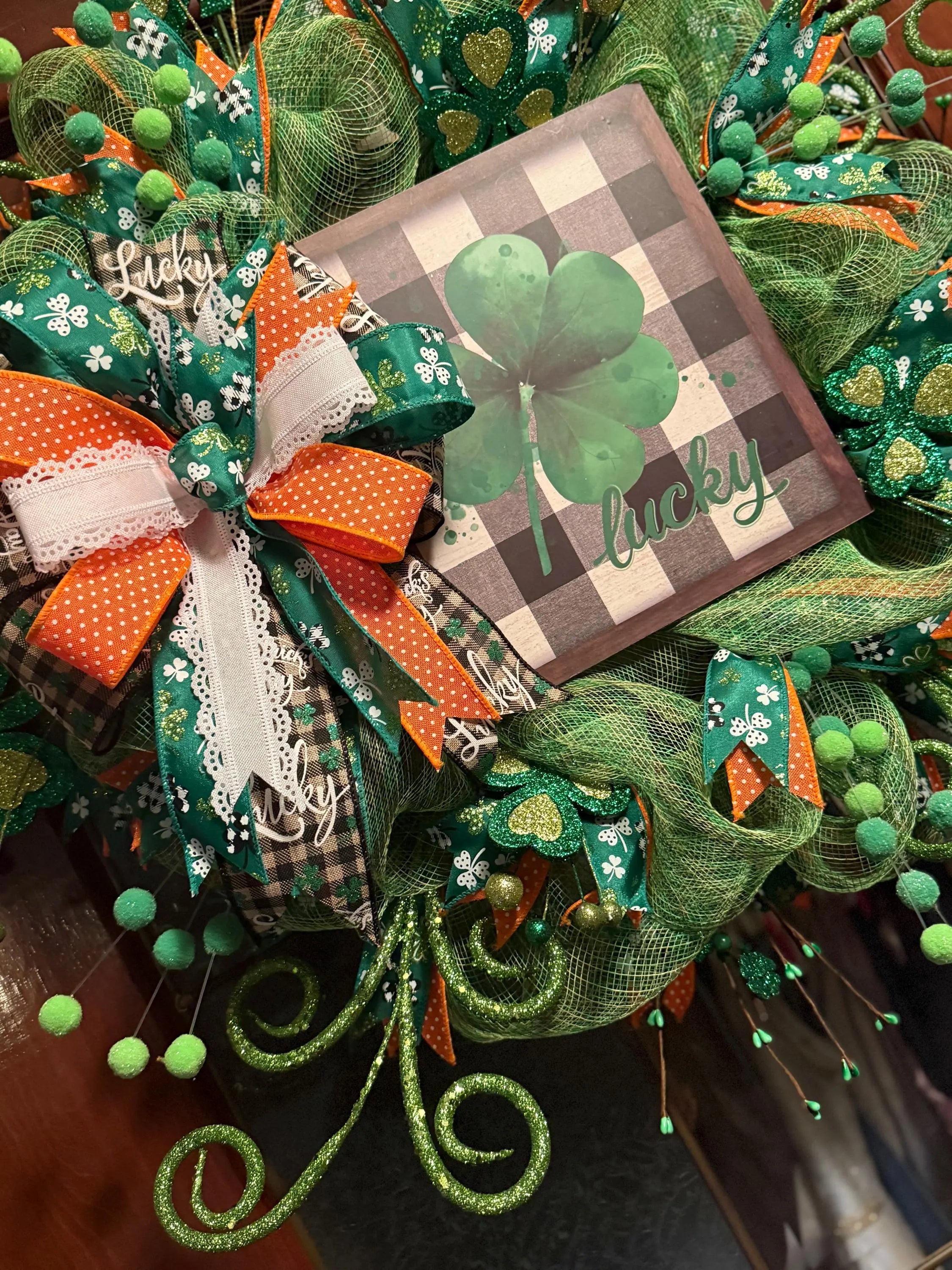 St. Patrick’s Day Lucky Wreath, Green Shamrock Door Wreath, St Paddy’s Day Decor, Irish Holiday Mesh Wreath, Spring Front Door Decoration