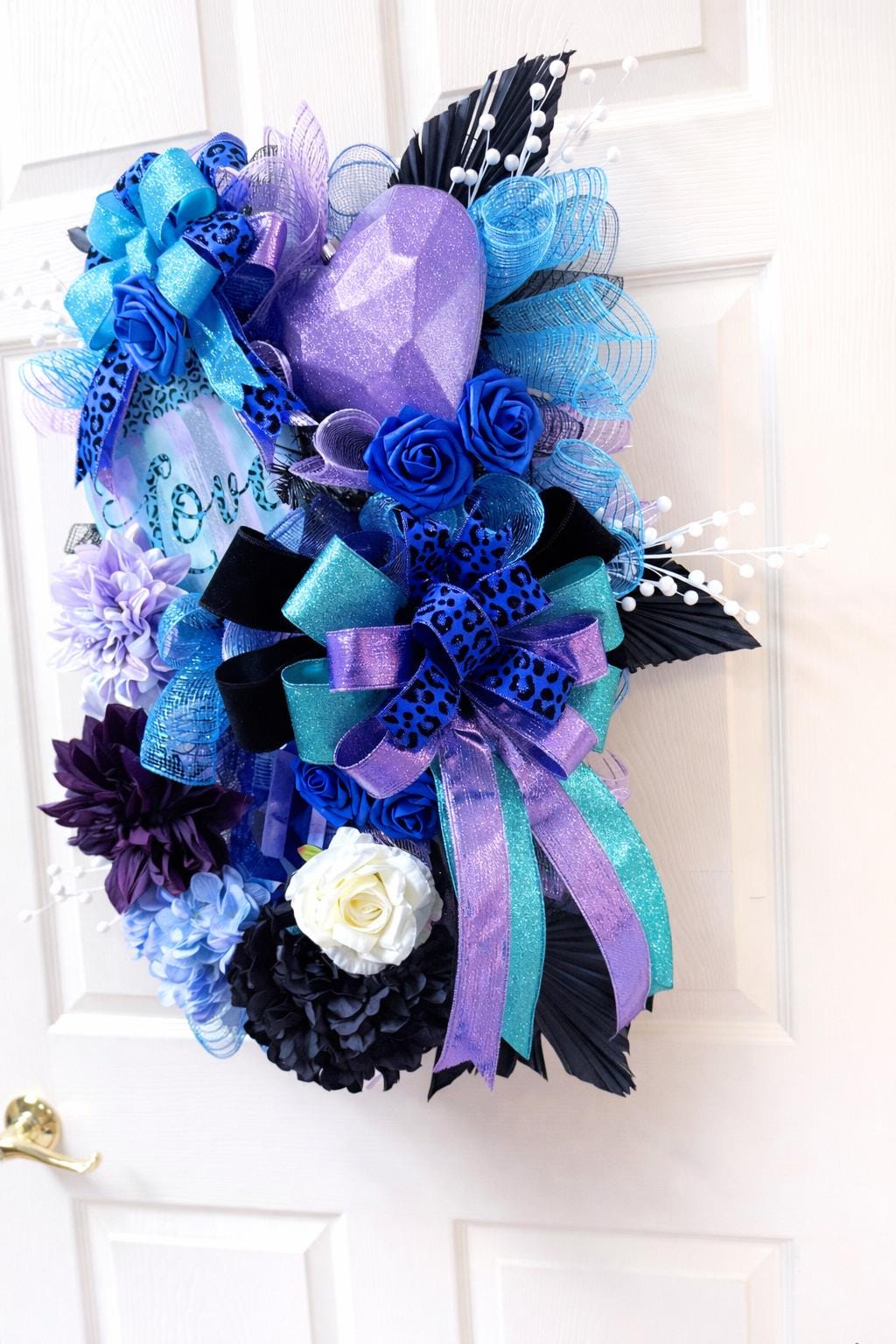 Handmade Valentine Heart Wreath | Modern Door Decor